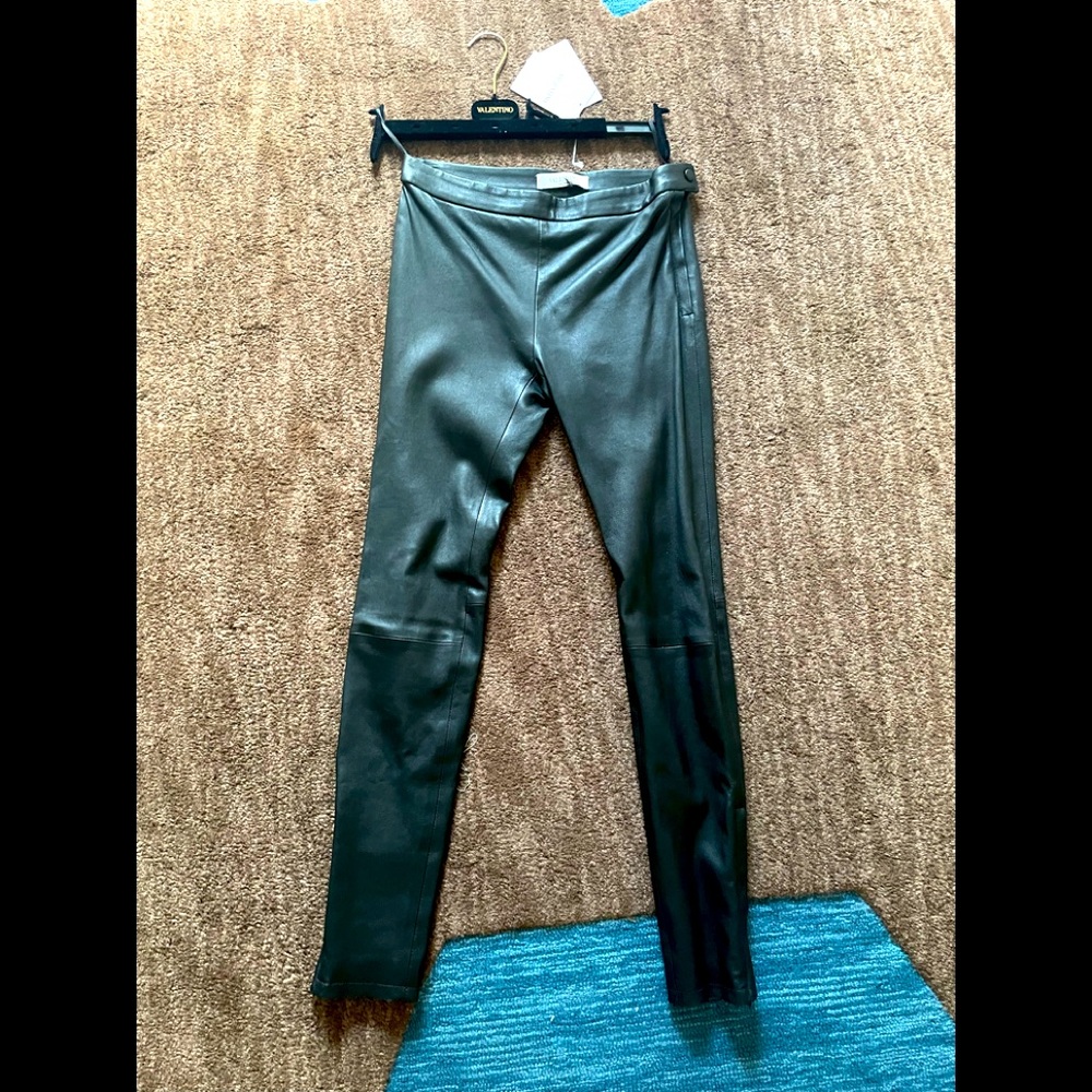NWT Valentino Black Skinny Leather Pants Size 4 (authentic)